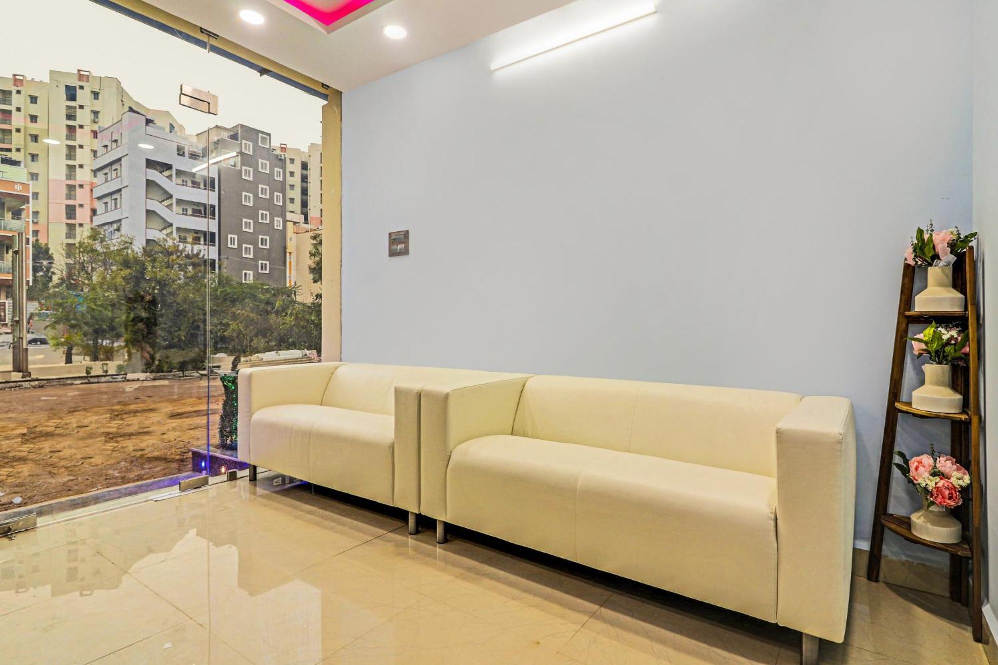 Super Hotel O Dsr Inn Near Nexus حيدر أباد المظهر الخارجي الصورة