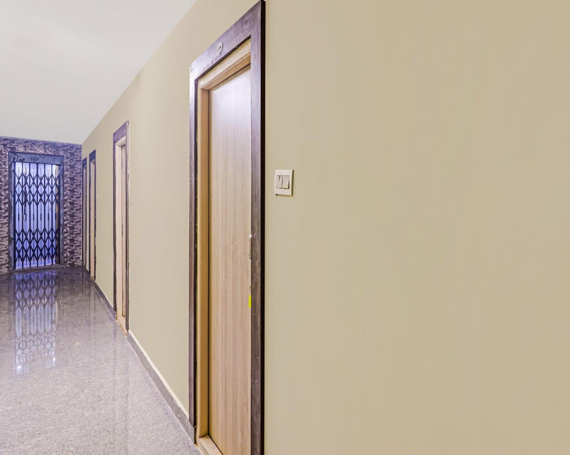 Super Hotel O Dsr Inn Near Nexus حيدر أباد المظهر الخارجي الصورة